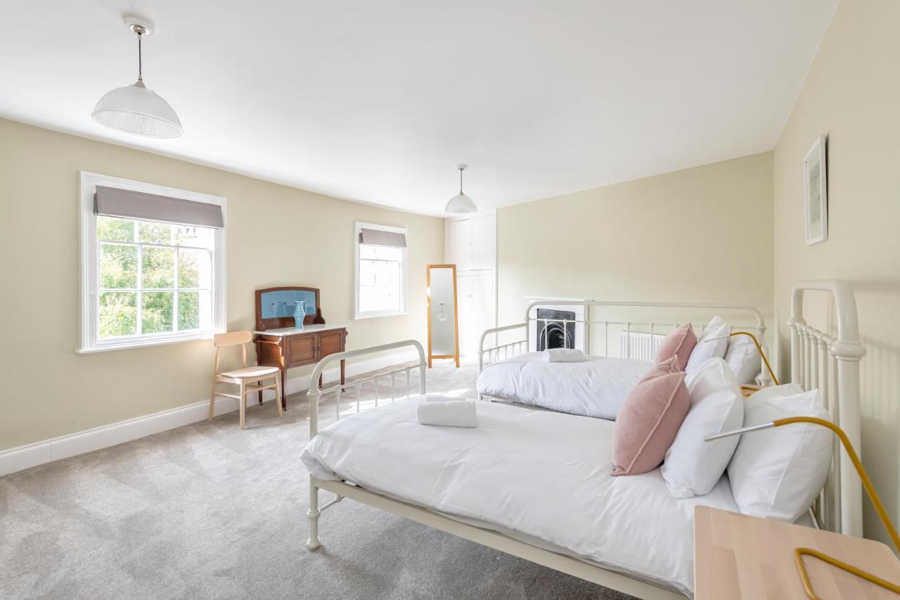 Spacious Maisonette With Parking - 10 Mins Walk From Bath Abbey - 2 Bed & 2 Бат Екстериор снимка